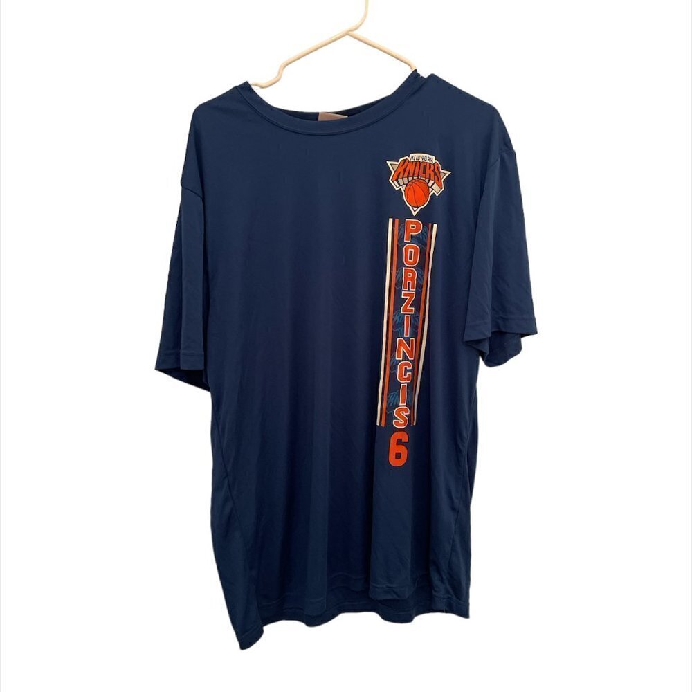 NBA New York Nicks Mens XL 100% Polyester Shirt